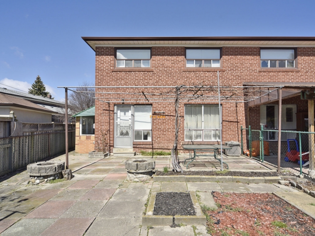 Venture Real Estate Corp. Brokerage 85 Green Bush Road